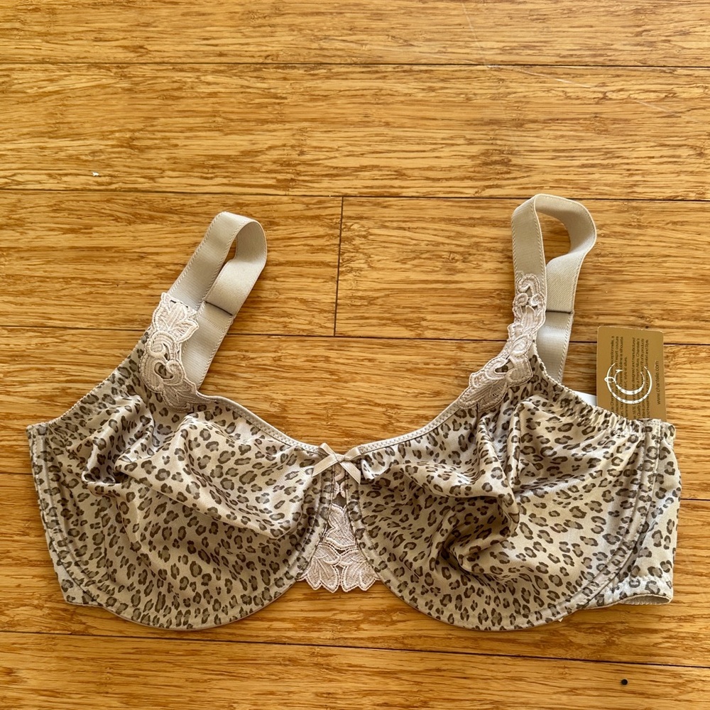 Chantelle Beige Leopard Print Bra with Lace